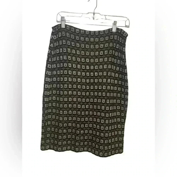 St. John Printed Knee Length Skirt Size 8 - Picture 5 of 7